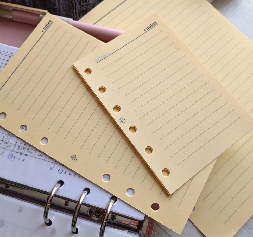 Inserti Notes A Righe Per Agende a 6 Anelli, in Carta Colorata Giallo Chiaro / Crema, Fronte e Retro