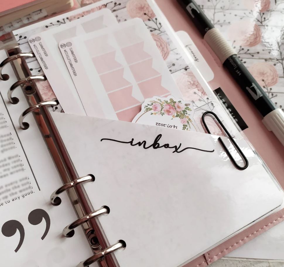 Dashboard Pocket For Ring Planners