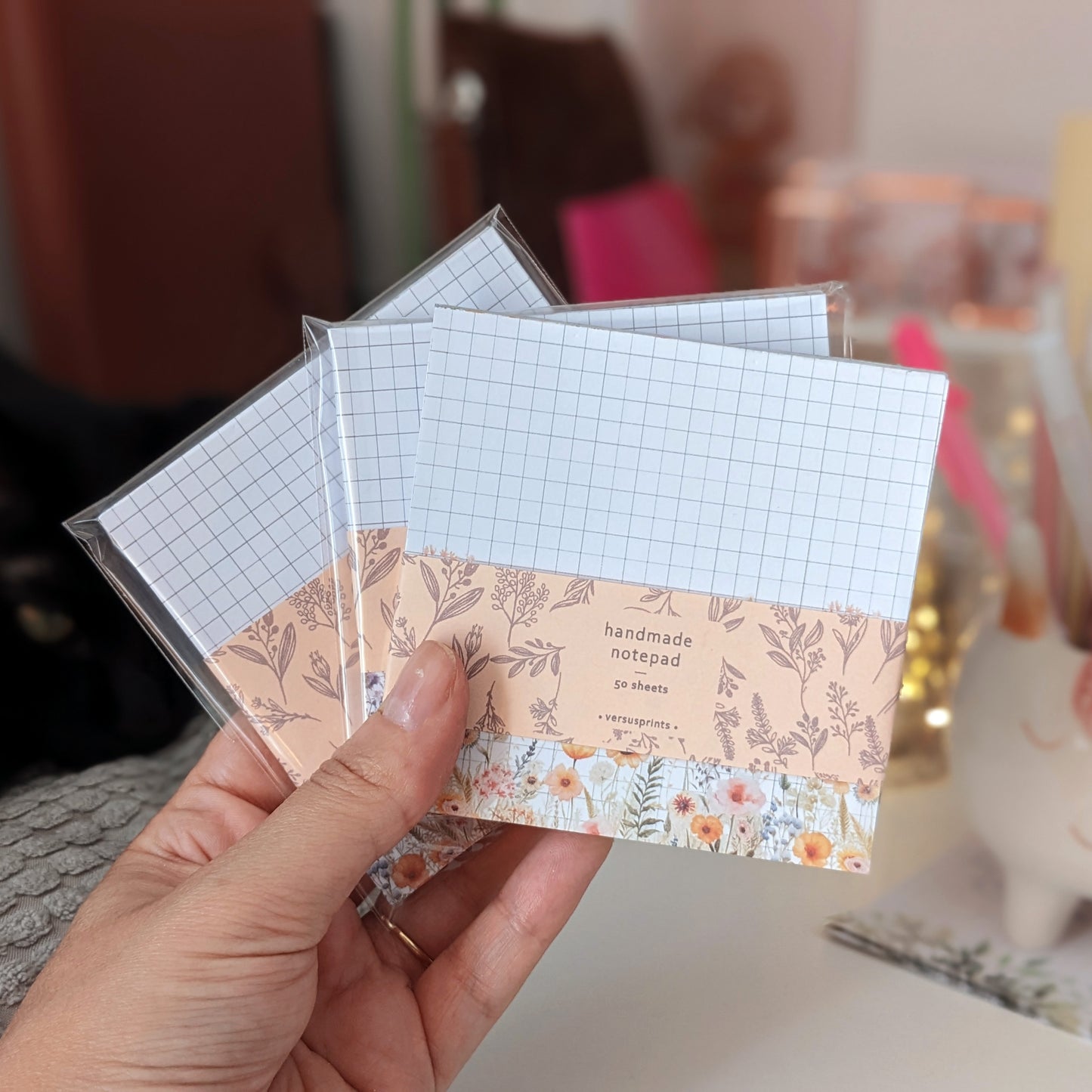 Memo Notepad, Grid Pattern and Wildflowers, Delicate Aesthetic Memo Notes