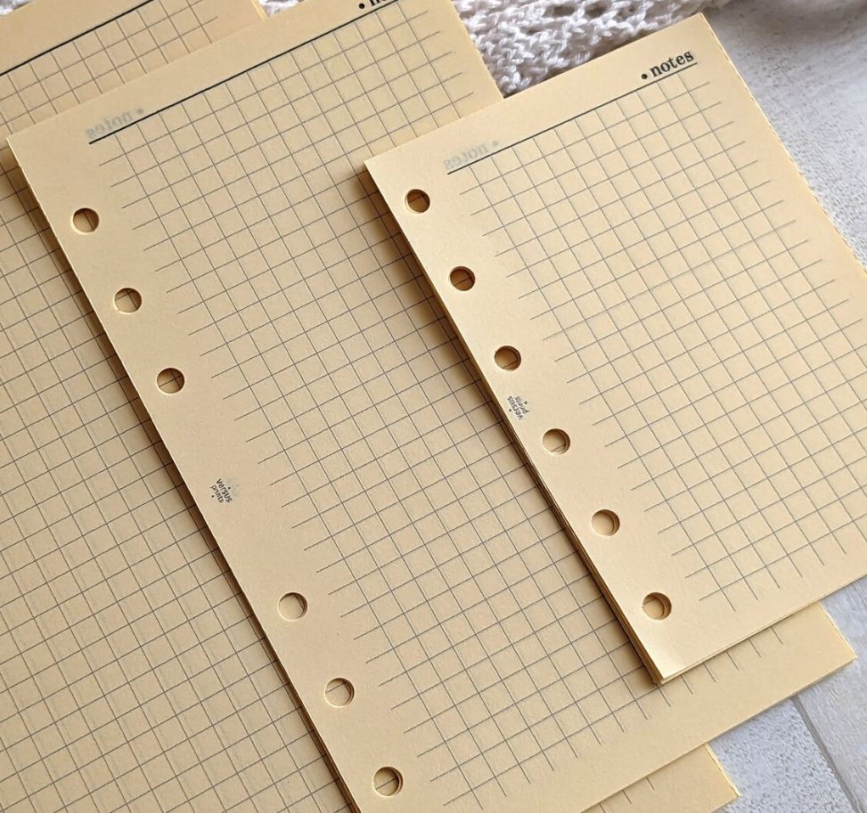 Inserti Notes A Quadretti Per Agende a 6 Anelli, in Carta Colorata Giallo Chiaro / Crema, Fronte e Retro