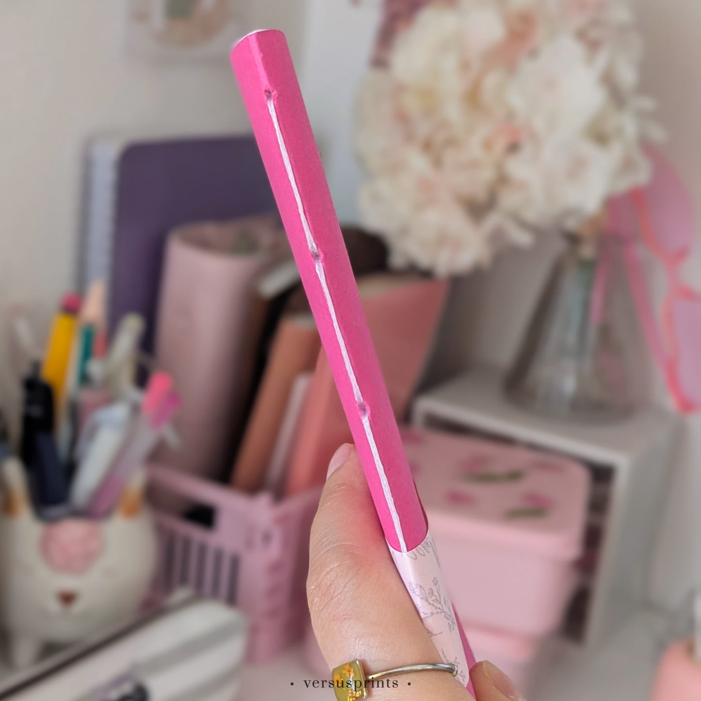 Quaderno Cucito a Mano, Copertina Rosa Acceso, 60 facciate, Carta Dotted, a Righe, a Quadretti o Bianca (Copia)
